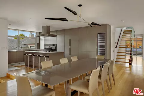 Dining - 628 Penn St, El Segundo, CA 90245 photo 4 of 5