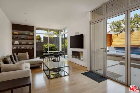 Living - 628 Penn St, El Segundo, CA 90245 photo 3 of 5