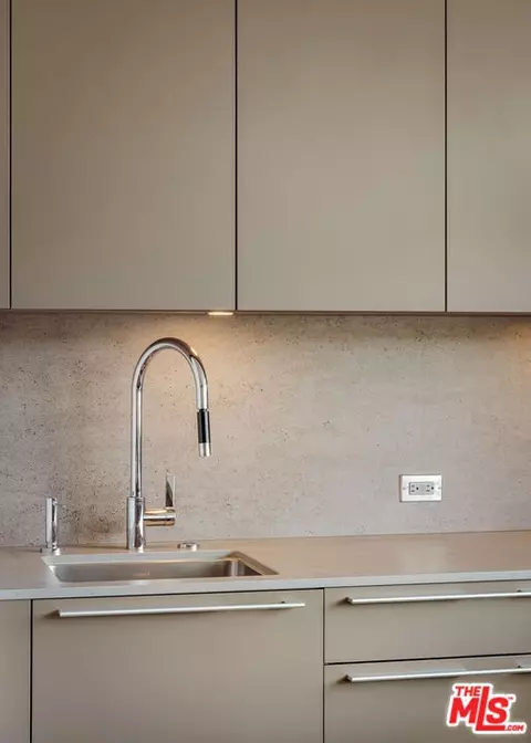 Kitchen - 628 Penn St, El Segundo, CA 90245 photo 4 of 7