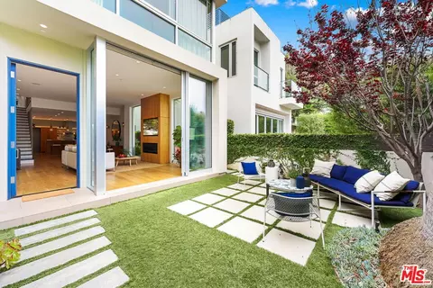 651 Oxford Ave, Venice, CA 90291