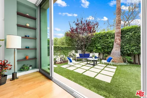 651 Oxford Ave, Venice, CA 90291