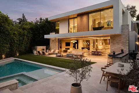 740 Warner Ave, Los Angeles, CA 90024