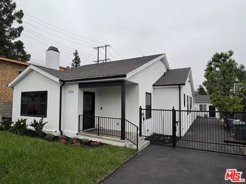 1696 N Altadena Dr, Altadena, CA 91001