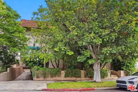 11836 Mayfield Ave #9, Los Angeles, CA 90049