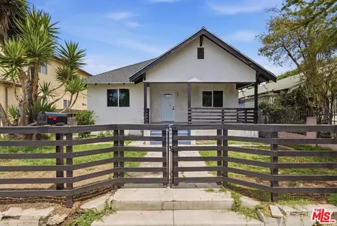 137 W 47th Pl, Los Angeles, CA 90037