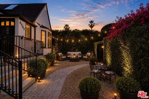 8906 Ashcroft Ave, West Hollywood, CA 90048