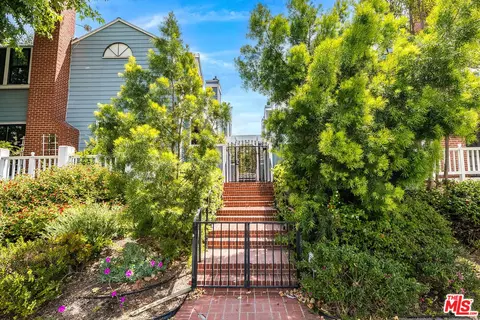 4420 Tujunga Ave #2, North Hollywood, CA 91602