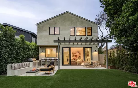 1016 Palms Blvd, Venice, CA 90291