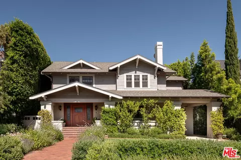214 S Van Ness Ave, Los Angeles, CA 90004