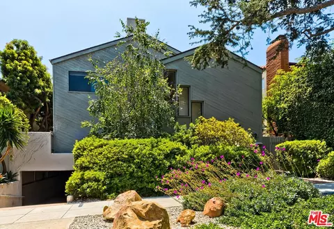 832 15th St #4, Santa Monica, CA 90403
