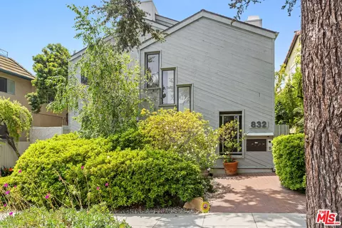 832 15th St #4, Santa Monica, CA 90403