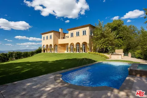 2600 Bowmont Dr, Beverly Hills, CA 90210