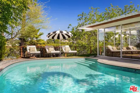 3534 Scadlock Ln, Sherman Oaks, CA 91403