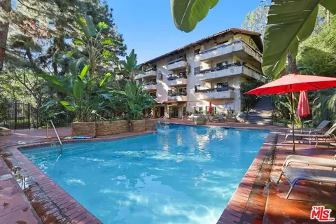 2700 Cahuenga Blvd #2217, Los Angeles, CA 90068
