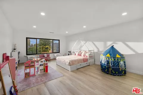Bedroom - 2313 Rynerson Ct, Simi Valley, CA 93065 photo 4 of 7