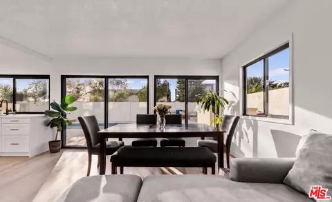 Dining - 2313 Rynerson Ct, Simi Valley, CA 93065 photo 2 of 2