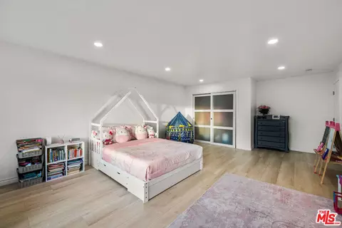 Bedroom - 2313 Rynerson Ct, Simi Valley, CA 93065 photo 5 of 7