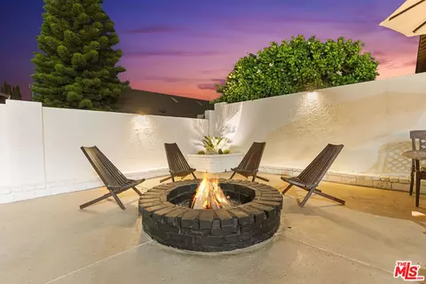 Exterior - 2313 Rynerson Ct, Simi Valley, CA 93065 photo 2 of 8