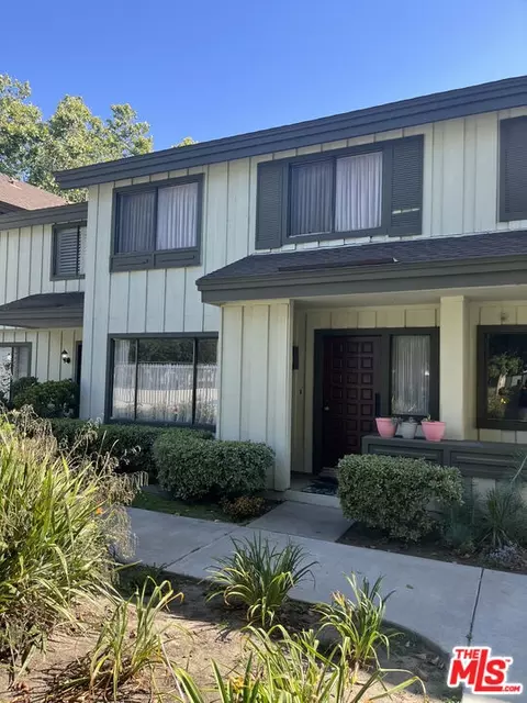 9643 Karmont Ave, South Gate, CA 90280