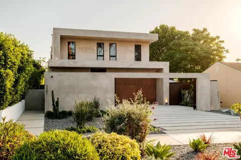 3951 Marcasel Ave, Los Angeles, CA 90066