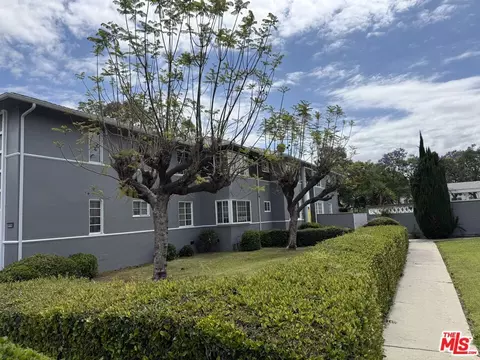4034 Abourne Rd #A, Los Angeles, CA 90008