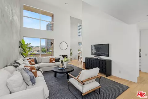 1271 Granville Ave #401, Los Angeles, CA 90025
