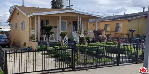 7208 9th Ave, Los Angeles, CA 90043