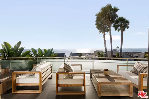31558 Victoria Point Rd, Malibu, CA 90265