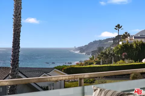 31558 Victoria Point Rd, Malibu, CA 90265