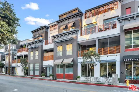 212 Marine St #203, Santa Monica, CA 90405
