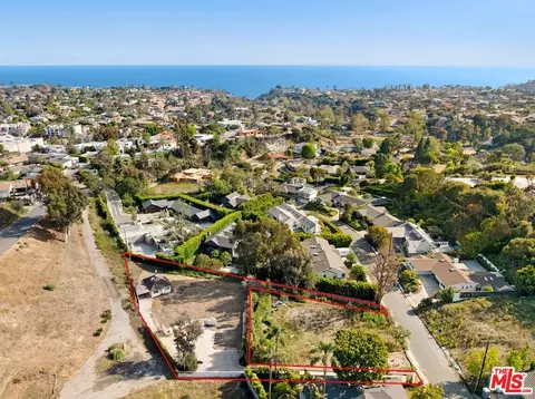1116 Maroney Ln, Pacific Palisades, CA 90272