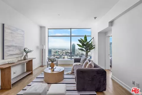 900 W Olympic Blvd #37E, Los Angeles, CA 90015