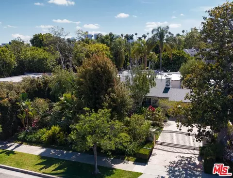 521 N Rexford Dr, Beverly Hills, CA 90210