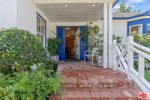 11806 Bellagio Rd, Los Angeles, CA 90049