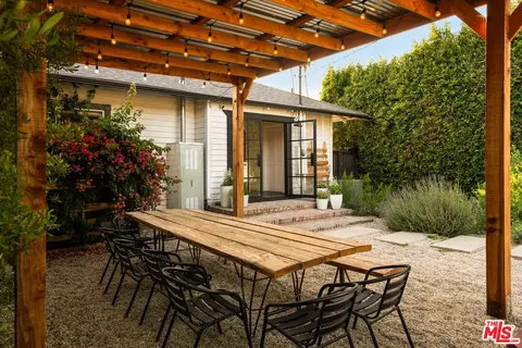 3434 7th Ave, Los Angeles, CA 90018