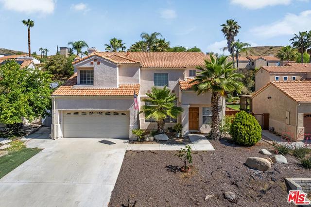 17929 Hatridge Ln, Canyon Country, CA 91387