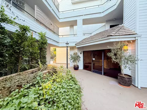 13331 Moorpark St #233, Sherman Oaks, CA 91423