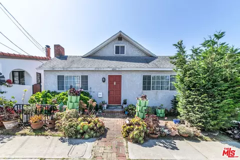 1232 1st St, Hermosa Beach, CA 90254
