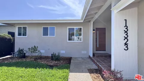 13323 S Saint Andrews Pl, Gardena, CA 90249