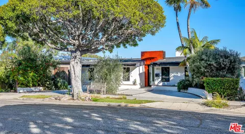 1812 Navy St, Santa Monica, CA 90405