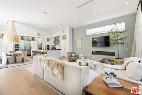 5926 Firefly Pl, Los Angeles, CA 90094