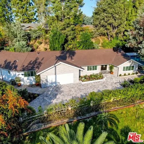 4732 Del Moreno Dr, Woodland Hills, CA 91364