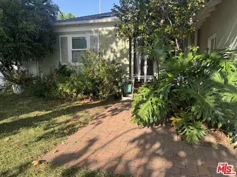 5702 Vesper Ave, Van Nuys, CA 91411 photo 2