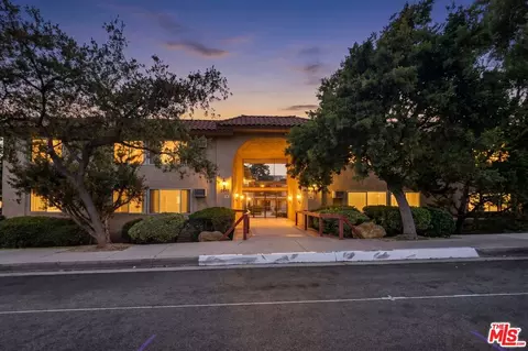3907 La Crescenta Ave #203, La Crescenta, CA 91214