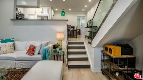 1144 17th St #11, Santa Monica, CA 90403
