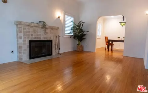 8714 S Wilton Pl, Los Angeles, CA 90047