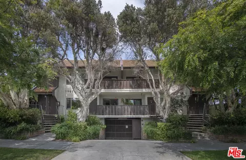 1301 17th St #102, Santa Monica, CA 90404