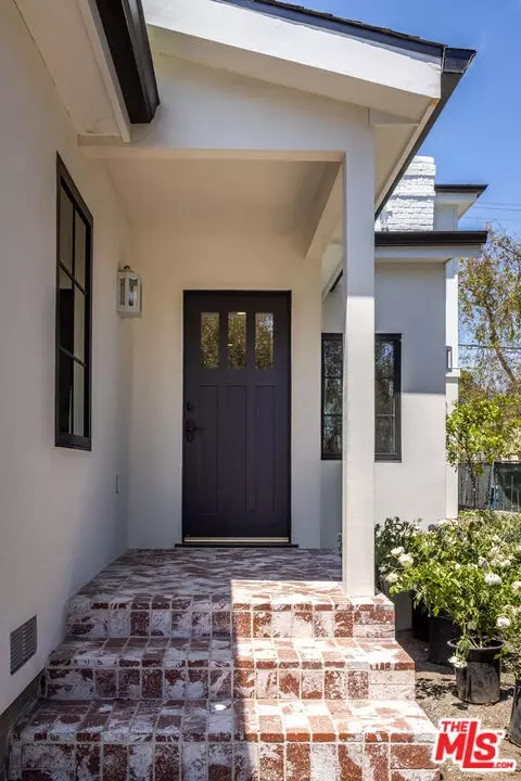 8671 Clifton Way, Beverly Hills, CA 90211
