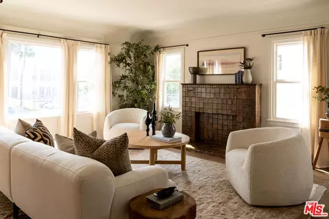 927 S Sycamore Ave, Los Angeles, CA 90036