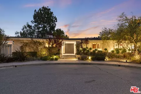 8410 Edwin Dr, Los Angeles, CA 90046